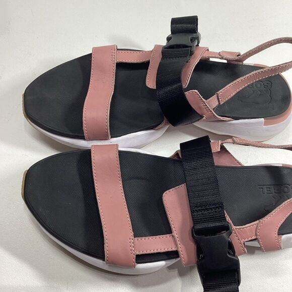 The sporty-chic SOREL® Kinetic™ Impact Sling sandals have the strappy leather up - Picture 9 of 11